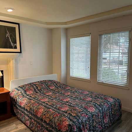Beautiful Home In בורנבי מראה חיצוני תמונה