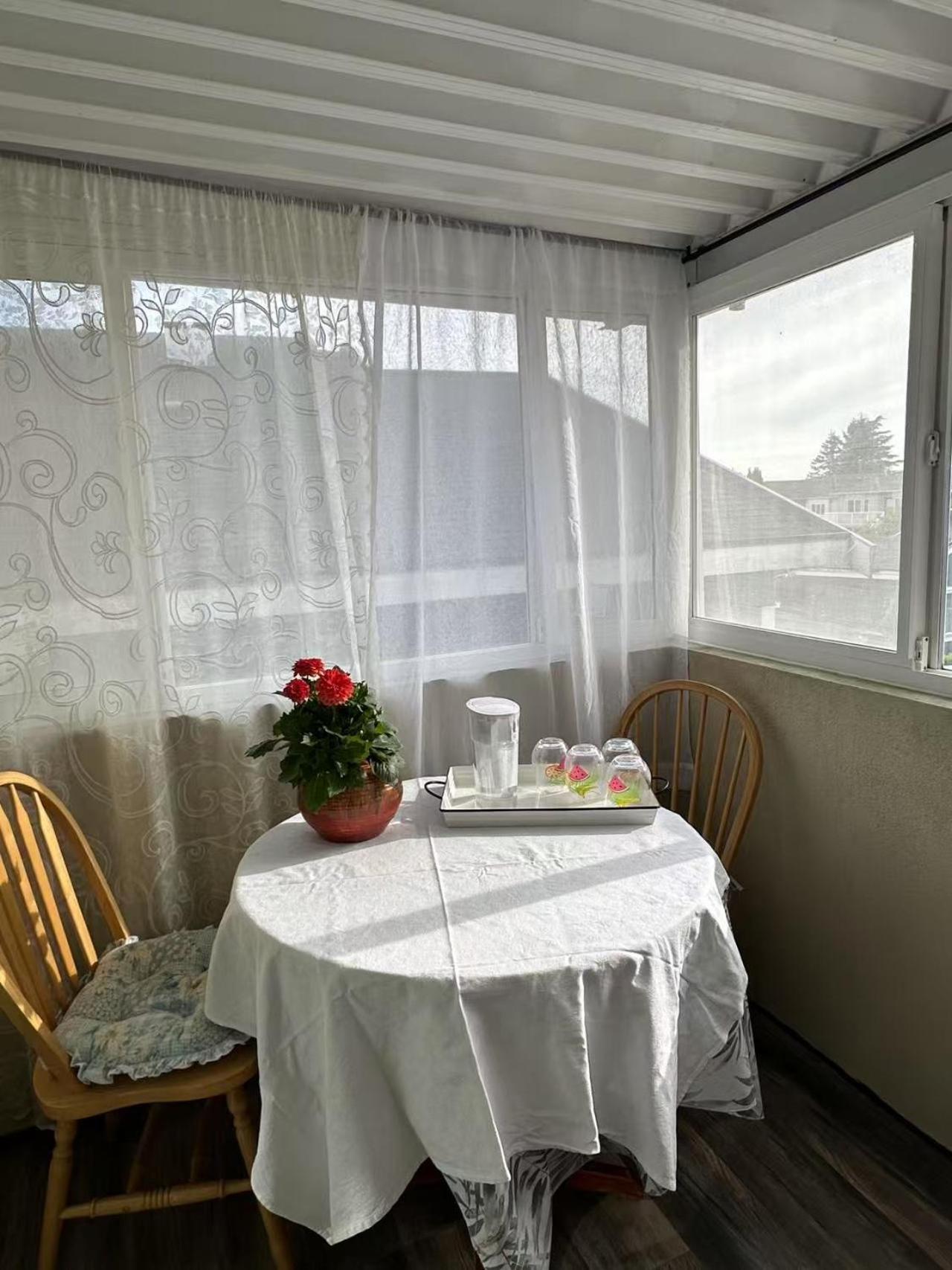 Beautiful Home In בורנבי מראה חיצוני תמונה
